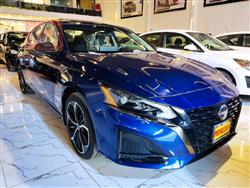 نيسان ألتيما